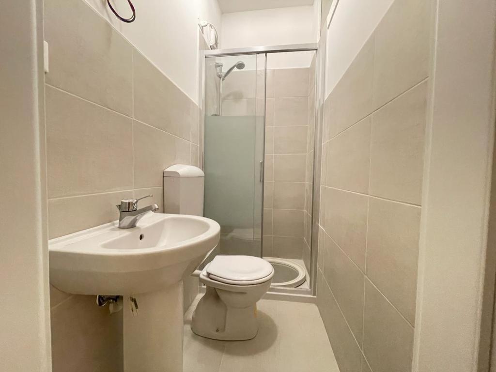 Centro Commerciale - Walterigato Solo Per Famiglie Apartment